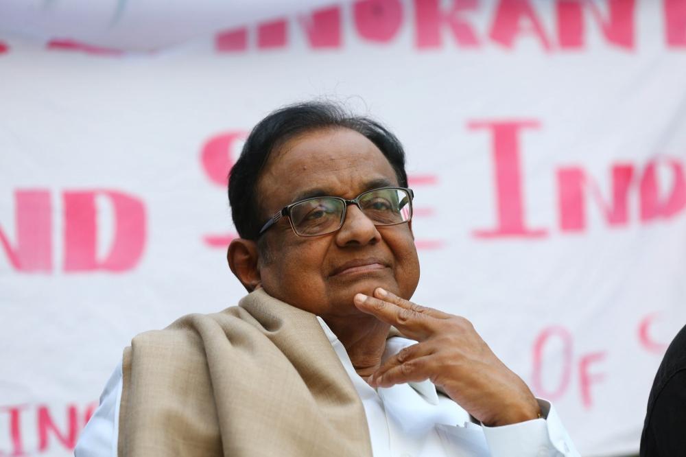 The Weekend Leader - It's not unusual, Chidambaram comes out in Kanimozhi's support